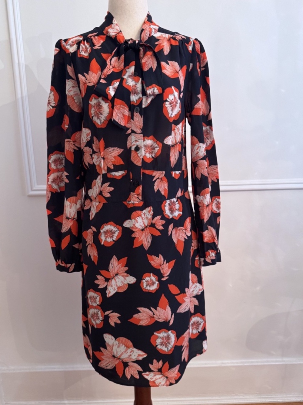 Shoshanna Allen Silk Shirtdress Floral Print Tie Neck Long Sleeve Sz 6